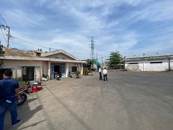 Hình ảnh Cho thuê Mặt Bằng 90×60m ( 5400m). QL 1A Quận 12. Showrom