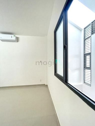 Hình ảnh Phòng Full Nội Thất Cửa Sổ Lớn Tân Phú
