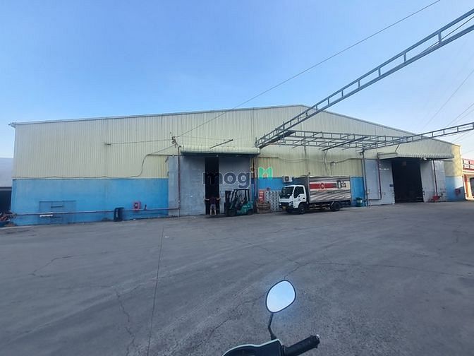 Hình ảnh Cho Thuê kho skc 2000m Container 40f Thuận An BD. Giáp HCM