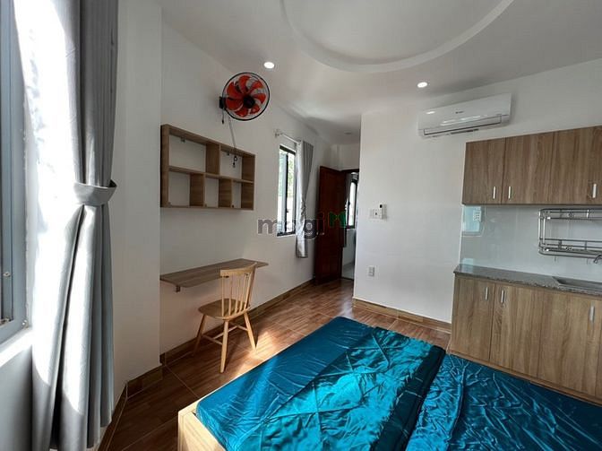 Hình ảnh Căn Hộ Full Nội Thất - Cửa sổ thoáng ngay chợ Phan Văn Trị