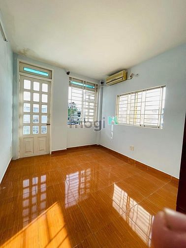 Hình ảnh NỘI THẤT ĐẦY ĐỦ bán Lê Thị Bạch Cát Q11 54m2 2ty550