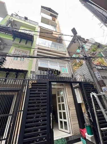 Hình ảnh Cho thuê nhà hẻm 183 đường Bến Vân Đồn Quận 4