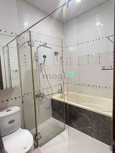 Hình ảnh Cho thuê nhà hẻm 183 đường Bến Vân Đồn Quận 4