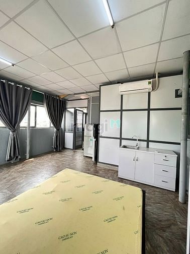 Hình ảnh Penhouse full cửa sổ và ban công TÂN BÌNH giờ giấc tự do, an ninh