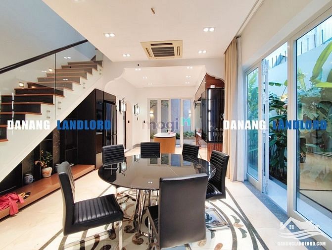 Hình ảnh Nhà 4PN hiện đại khu Phú Gia Compound - B838