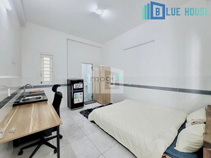 Hình ảnh ⭐ Trống phòng ban công cửa sổ gần sân bay Tân Sơn Nhất