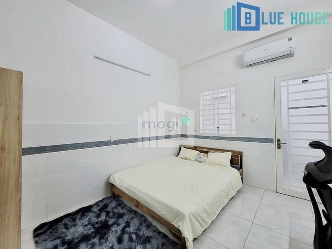 Hình ảnh ⭐ Trống phòng ban công cửa sổ gần sân bay Tân Sơn Nhất