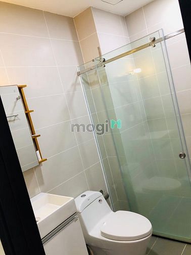Hình ảnh Cho Thuê Studio 45M2 Ban Công Hoàng Sa Bờ Kè Quận 1