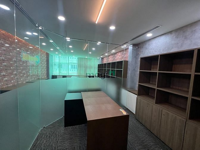 Hình ảnh Nhà cho thuê CMT8, 5x17m, 5 tầng, giá 70tr