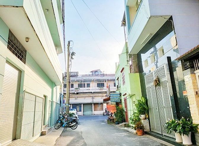 Hình ảnh Tây Nam 180m2 (12x15m), Lạc Long Quân, P9 TB