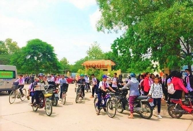 Hình ảnh C/Chủ Bán gấp 700m2 Đát Sát Chợ,Trường ĐH,KCN,SHR Thổ Cư 100% 1,4tỷ