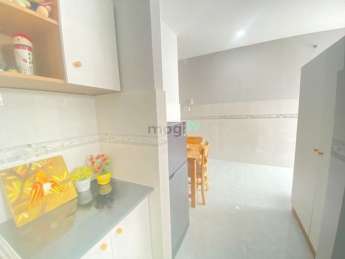 Hình ảnh Phòng full tiện nghi cửa sổ thoáng máy Âu Dương Lân Q8