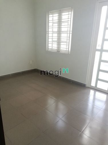 Hình ảnh $Cho thuê nhà 2 mặt hẻm XH,Tô Hiệu, 4x15m,2L,6PN,12TR$