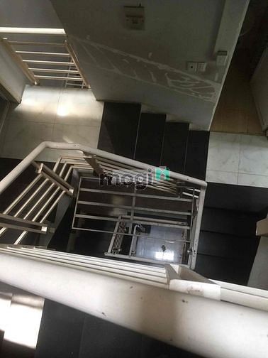Hình ảnh Cho Thuê Nhà 4 Lầu Phan Huy Ích,P15_DT: 200m2