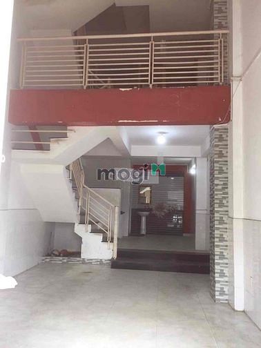 Hình ảnh Cho Thuê Nhà 4 Lầu Phan Huy Ích,P15_DT: 200m2