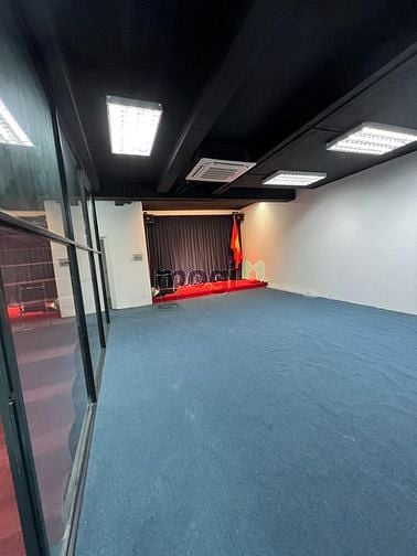 Hình ảnh Cho THUÊ GẤP 6x14m, 1 trệt + 5 lầu + hầm + sân thượng (Có thang máy)