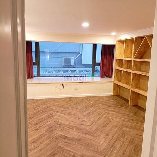 Hình ảnh Cho thuê nhà phố đường Lý Long Tường kinh doanh, văn phòng.