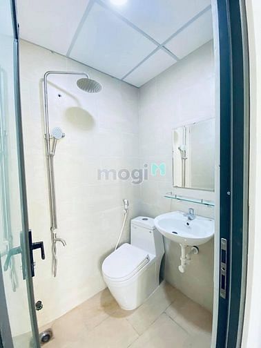 Hình ảnh ✅Phòng Gác Có nội thất và thang máy ,tự do giờ