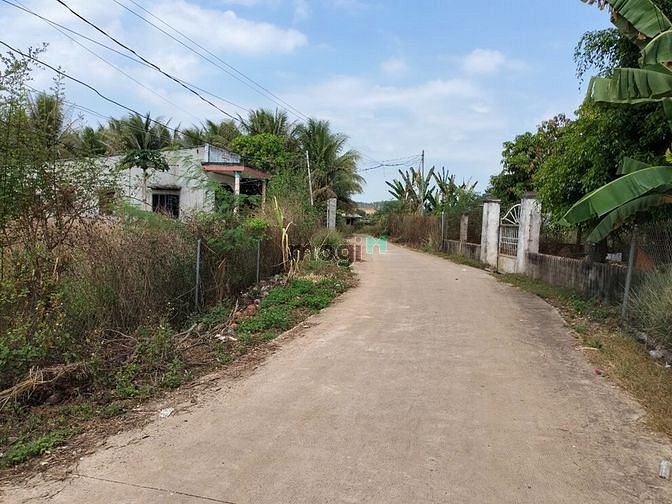 Hình ảnh THUA LỖ NẶNG bán gấp 390m2. Sẵn 300m thổ cư