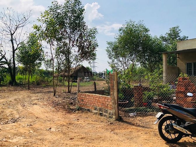 Hình ảnh THUA LỖ NẶNG bán gấp 390m2. Sẵn 300m thổ cư