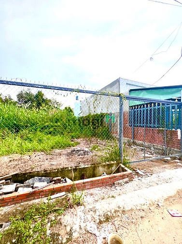 Hình ảnh Cần bán lô đất trong lòng khu công nghiệp Phúc Long