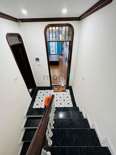 Hình ảnh Võng Thị - Full đồ gỗ - 39m2 5 tầng - giá hơn 4 tỷ