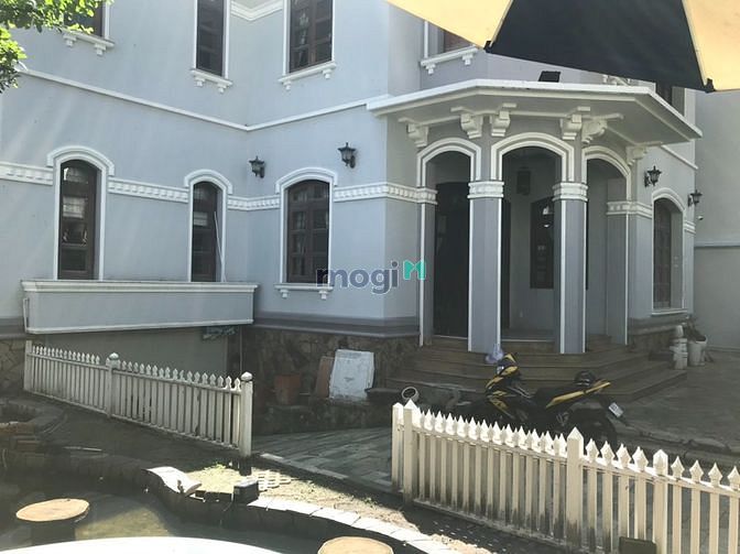 Hình ảnh Cho thuê Biệt thự sân vườn, DT 12x20m, đường Lê Thiệt, Tân Phú.