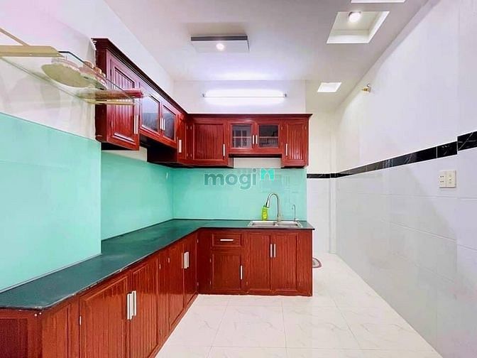 Hình ảnh Nhà ĐỀ THÁM Q1 Giá 2,8 Tỷ Hẻm 6m