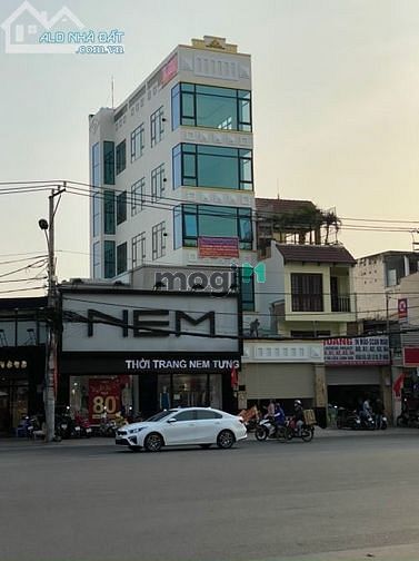 Hình ảnh Cho thuê nhà MP Bạch Mai DTSD 700 m2, MT 10m, giá thuê 240tr /tháng