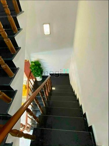Hình ảnh nhà PHAN VĂN KHOẺ Q6 chỉ 1,1 Tỷ Hẻm Xe Hơi