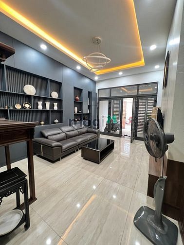 Hình ảnh Nhà Full Nội Thất Hẻm Xe Hơi đường D2: Trệt 3 Lầu
