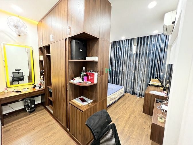 Hình ảnh Nhà Full Nội Thất Hẻm Xe Hơi đường D2: Trệt 3 Lầu