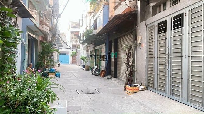 Hình ảnh Bán nhà hẻm xe hơi đất thánh p6 Tân bình 45m2 giá 4.6 tỷ.