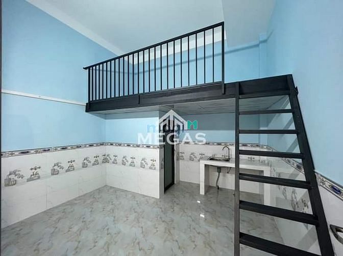 Hình ảnh Trống 1 phòng 25m2 gác cao đường Phạm Văn Bạch