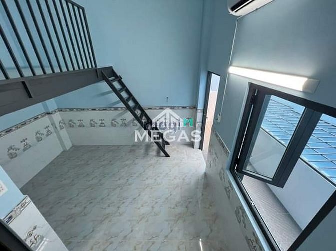 Hình ảnh Trống 1 phòng 25m2 gác cao đường Phạm Văn Bạch