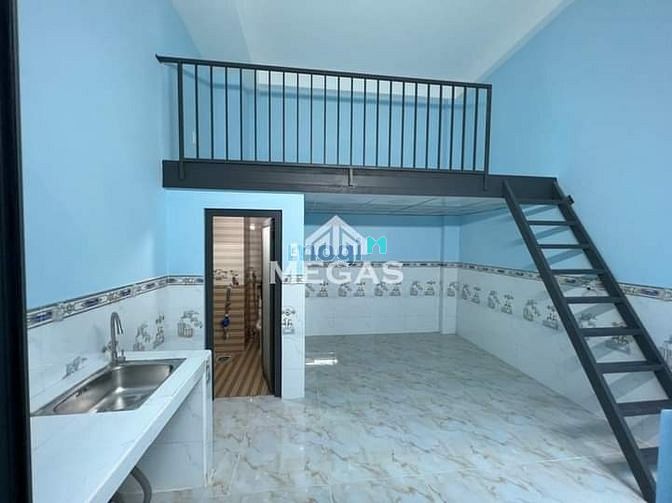 Hình ảnh Trống 1 phòng 25m2 gác cao đường Phạm Văn Bạch