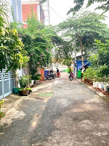 Hình ảnh Cần Bán Lô Đất xd biệt thự sân vườn giá 70 triệu/m2