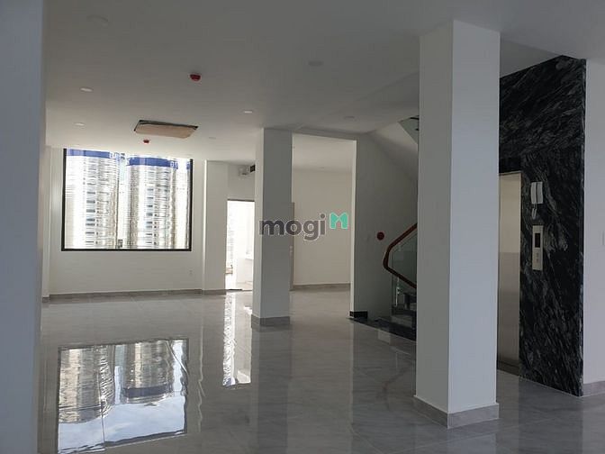 Hình ảnh Cho thuê tòa nhà 135 triệu/ tháng thới an quận 12...