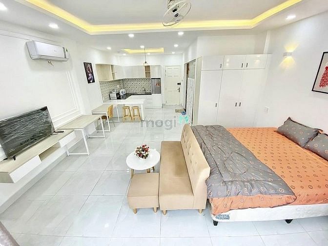 Hình ảnh Căn Hộ Cao Cấp Cửa Sổ & Bancol Full Nội Thất Khu Sân Bay