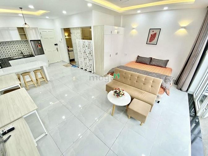 Hình ảnh Căn Hộ Cao Cấp Cửa Sổ & Bancol Full Nội Thất Khu Sân Bay