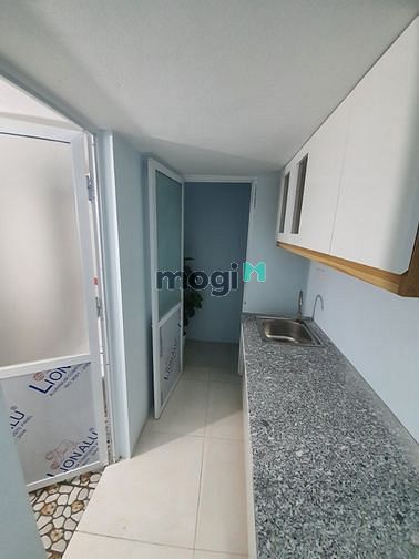 Hình ảnh 1/3 vào ở tại Nguyễn Văn Trỗi nhà full đồ