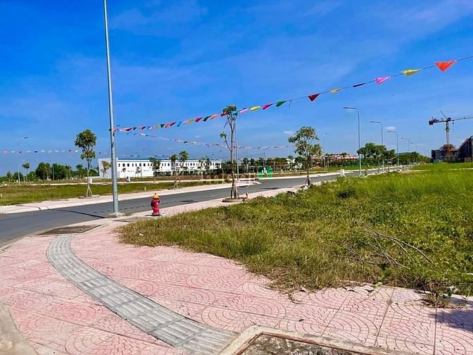 Hình ảnh Cần bán đất nguyễn cửu phú giá mềm