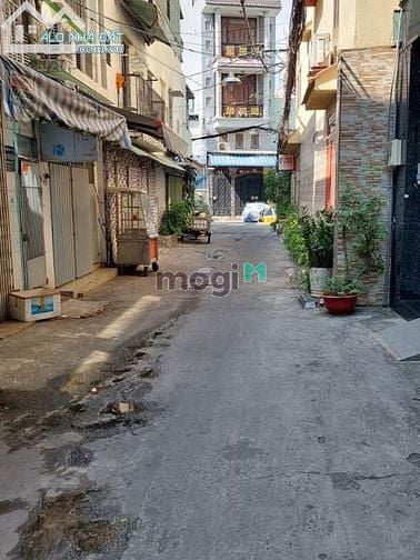 Hình ảnh Bán gấp nhà Bến Vân Đồn 3PN 2wc  giá 2tỷ2