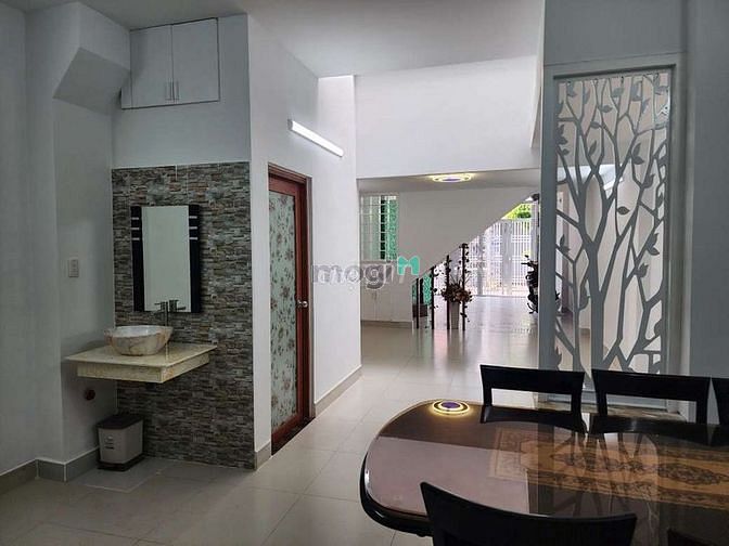 Hình ảnh Cho thuê nhà hẻm xe hơi Hoàng Hoa Thám, P.12, Q.Tân Bình
