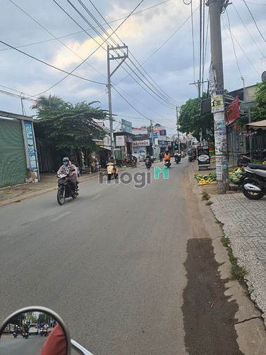 Hình ảnh Bán gấp nền đất Biệt Thự 100m2, lọt khe nhà lầu tại Lê Văn Quới