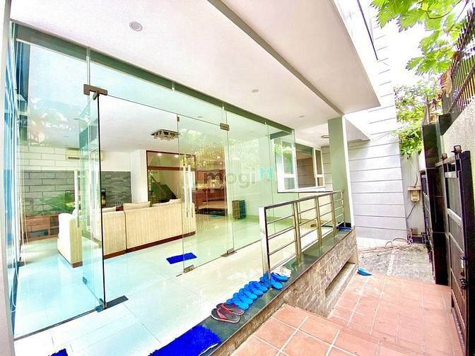 Hình ảnh Cho thuê Biệt thự hồ bơi, full NT cao cấp Thảo Điền, Q.2. 4,5k $/tháng