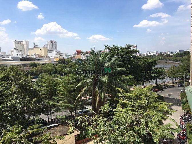 Hình ảnh Cho thuê chung cư Miếu Nổi 2PN full nội thất view kênh mát mẻ