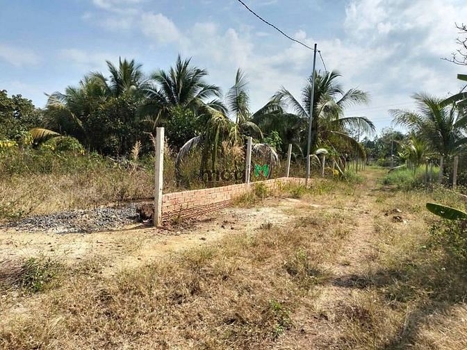 Hình ảnh Bán gấp lô đất vườn 300m thổ cư, giáp suối