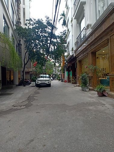 Hình ảnh Cho thuê nhà Phố đào tấn, ba đình 70m2x5T nhà mới đẹp