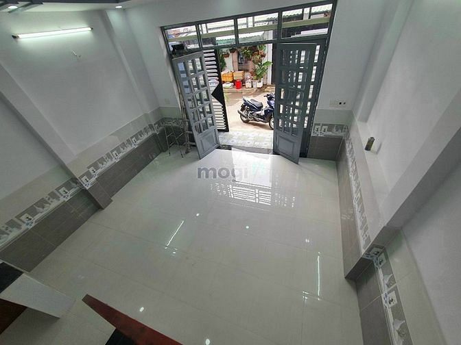 Hình ảnh ĐỊNH CƯ bán gấp!! Nhà Phan Văn Trị Q5 51m2 2Tỷ050 SHR